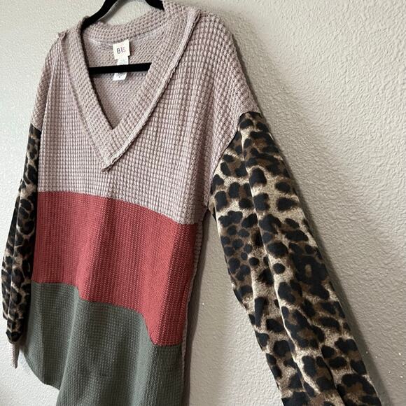 Leopard Animal Print Balloon Sleeve Waffle Knit Color Blocking Fall Blouse - Picture 6 of 10